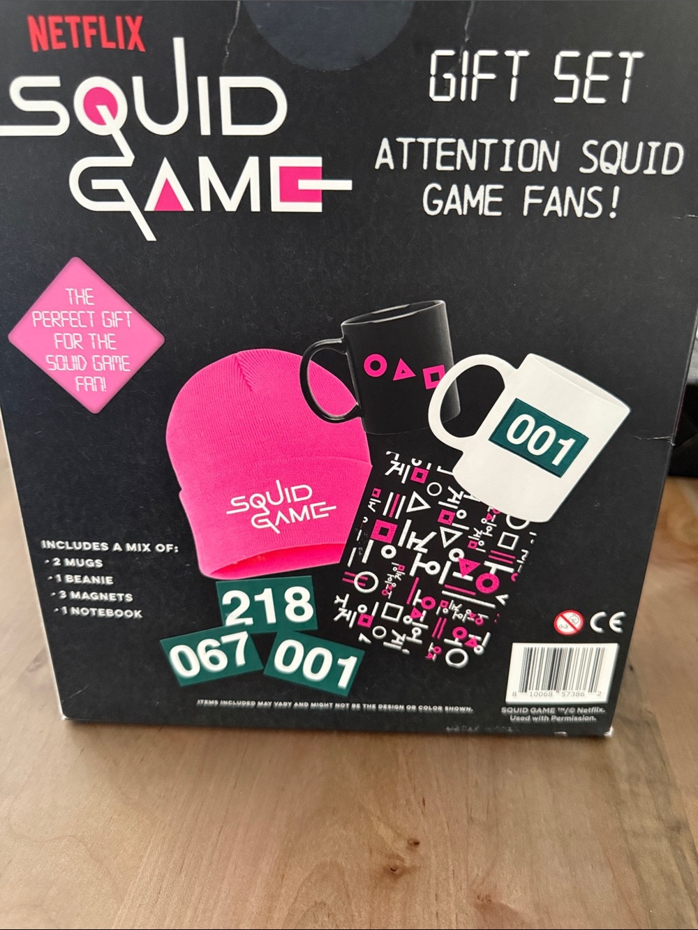Netflix Squid Game Pink Beanie & Black/White Mugs Set
